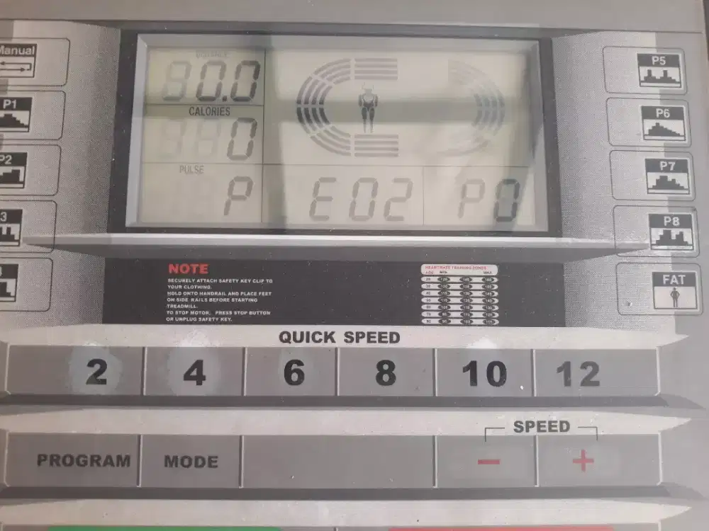 Treadmill SAGA 1300CB. error E02