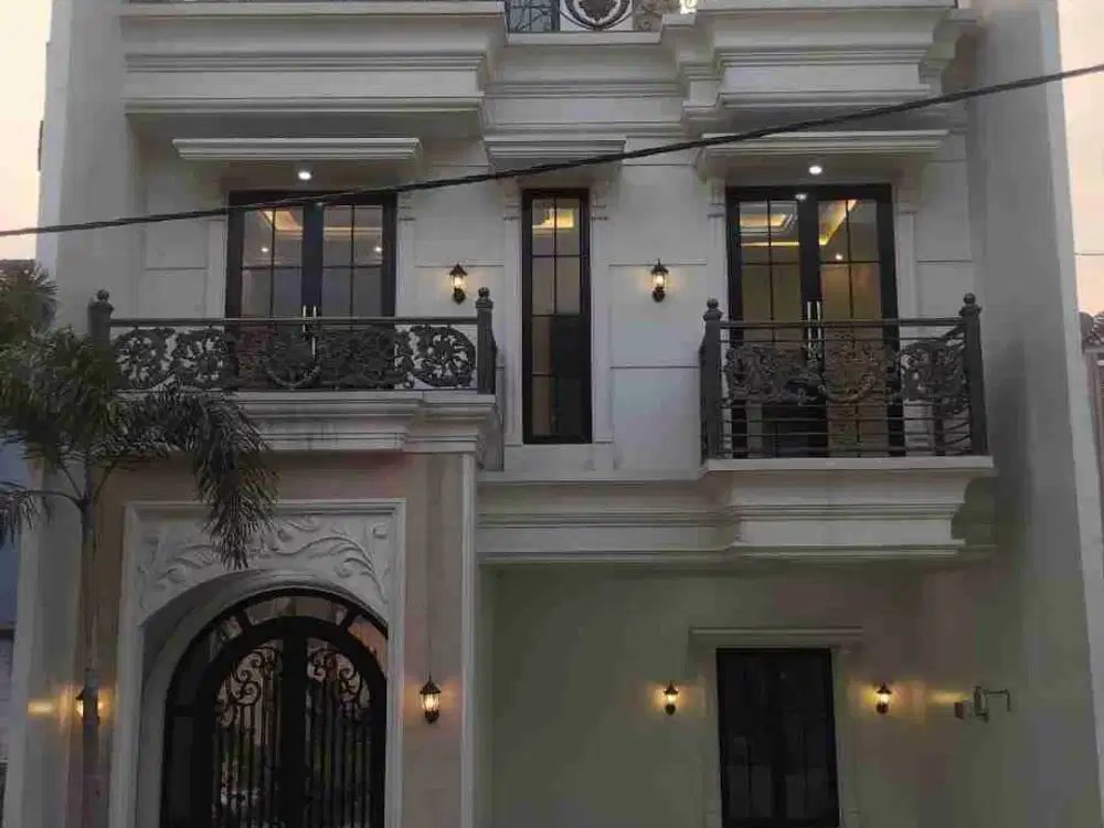 For Salle!!! 

Rumah Baru+ Rooftop Dalam Cluster Jagakarsa Jakarta Selatan