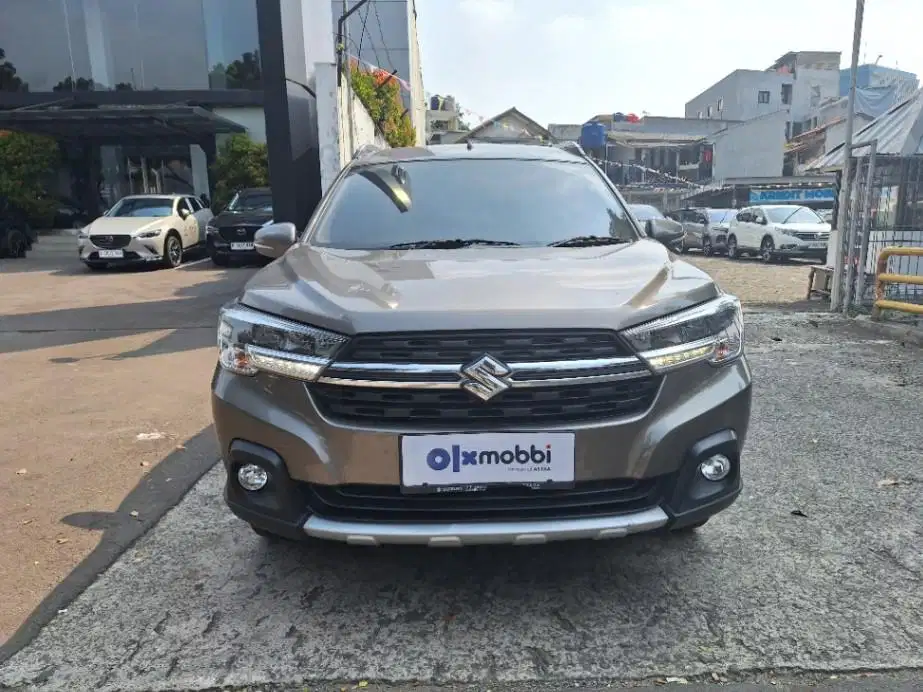 DP MURAH Suzuki XL7 1.5 Beta Bensin-MT 2020 Abu C0WHA