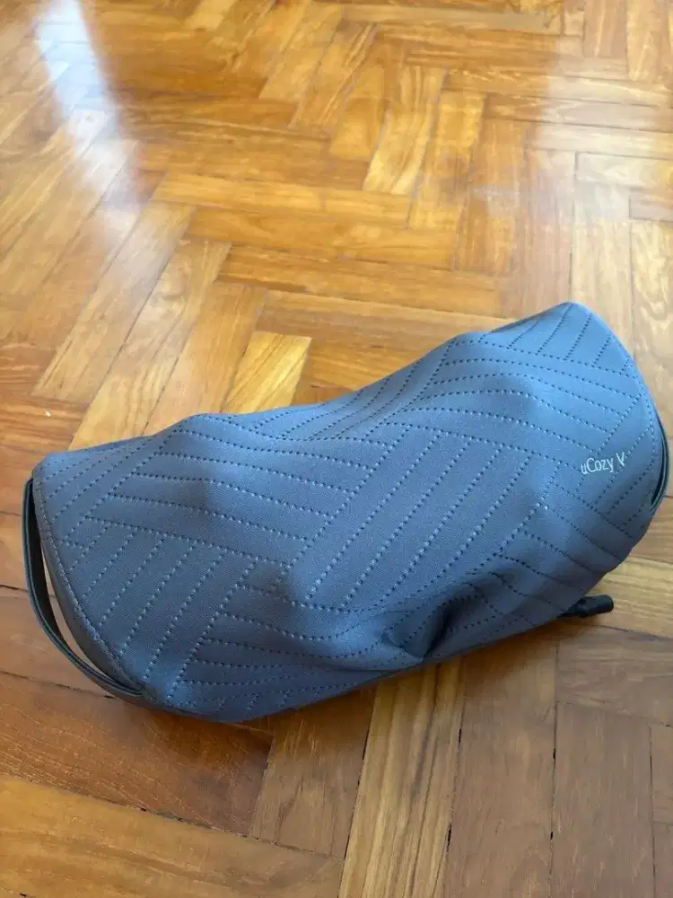 OSIM uCozy Neck and Shoulder Massager Alat Pijat Leher Elektrik