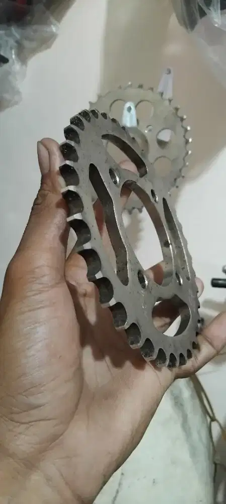 Sperpart motor 
Lokasi duri kepa kebon jeruk