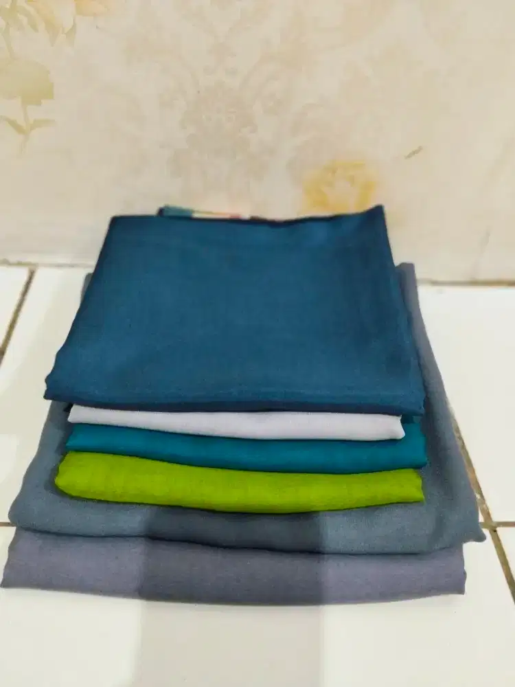 Kerudung segi empat dapat 6 pcs