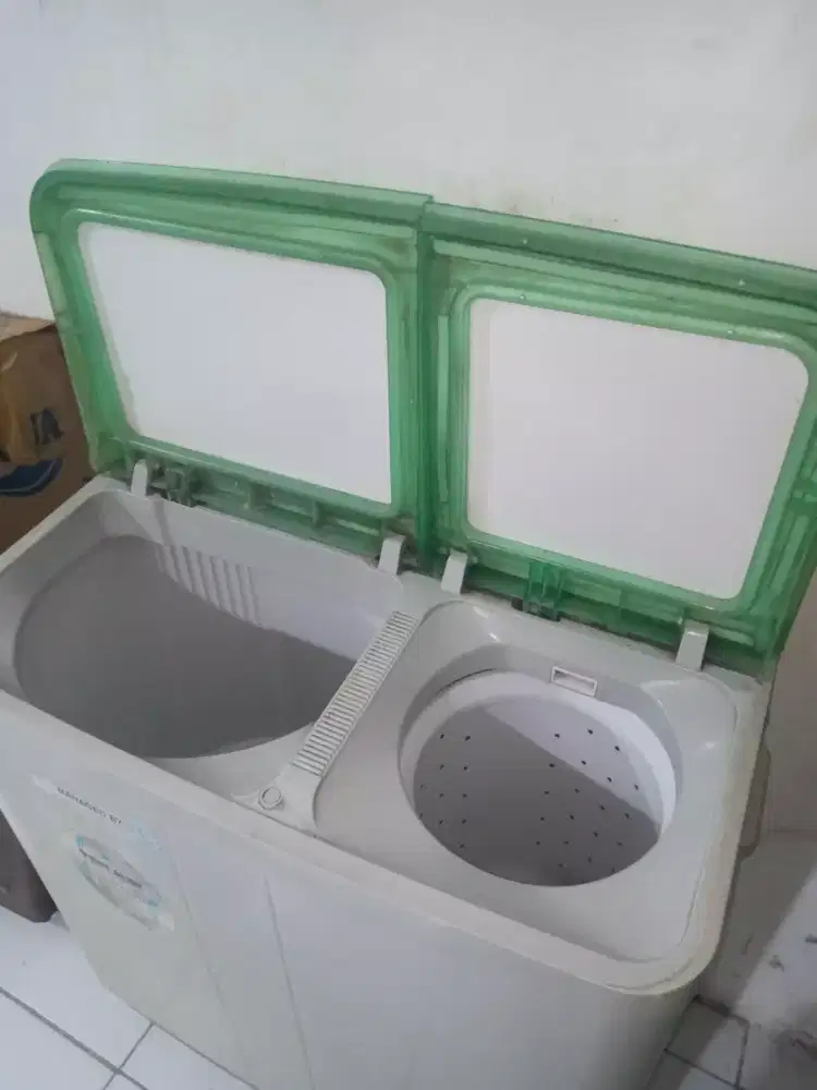 Mesin Cuci Daimitsu 2 tabung