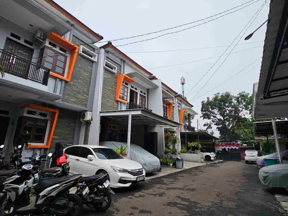 Rumah mewah condet di tengah kota jakarta timur