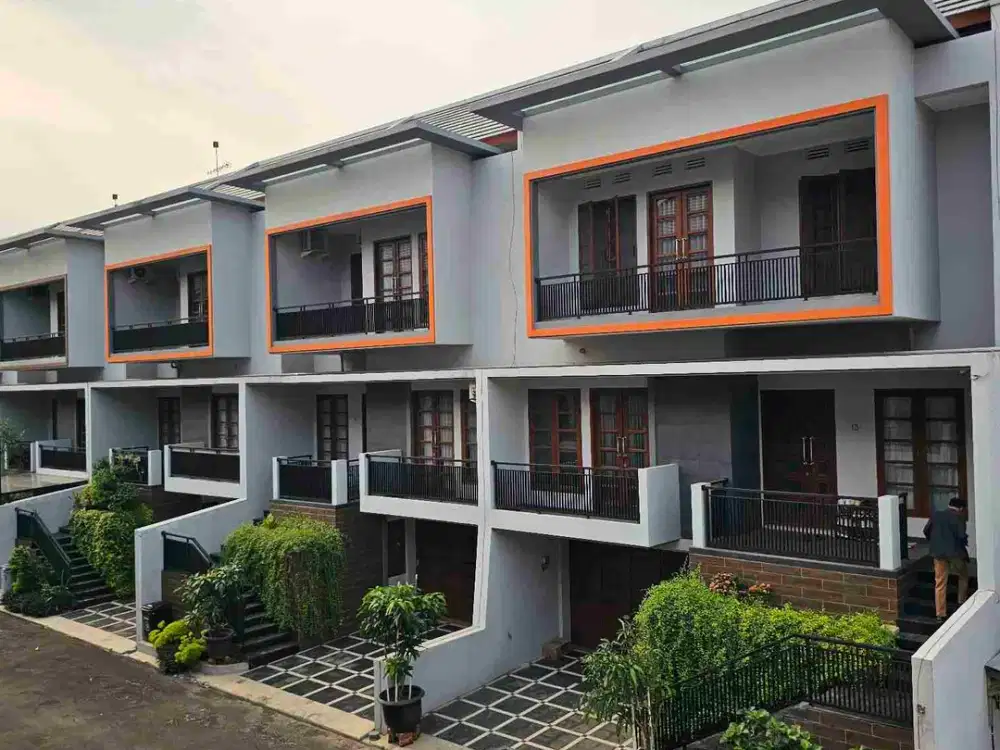 Rumah megah harga murah di condet jakarta timur