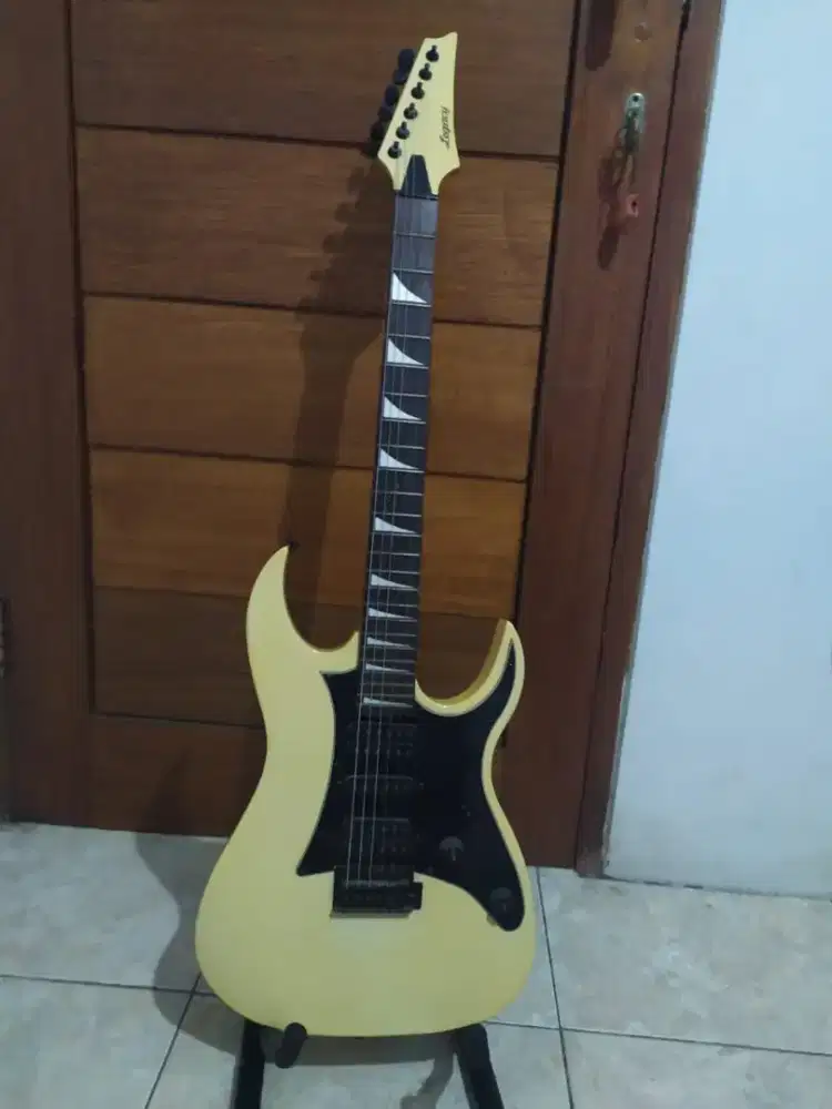 Gitar listrik legacy