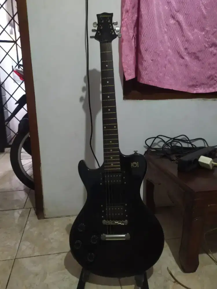 Gitar listrik silverstone