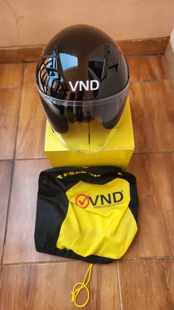 Helm VND AK66 SECOND