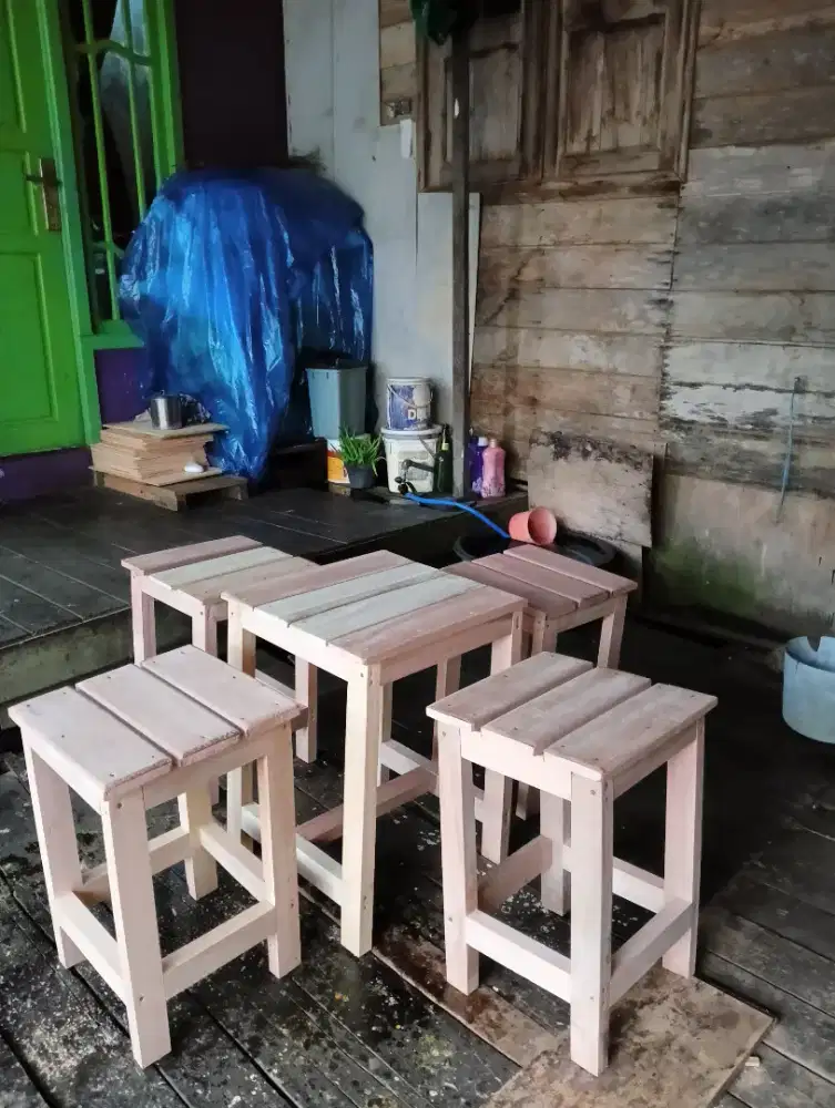 Meja cafe + 4 kursi cafe