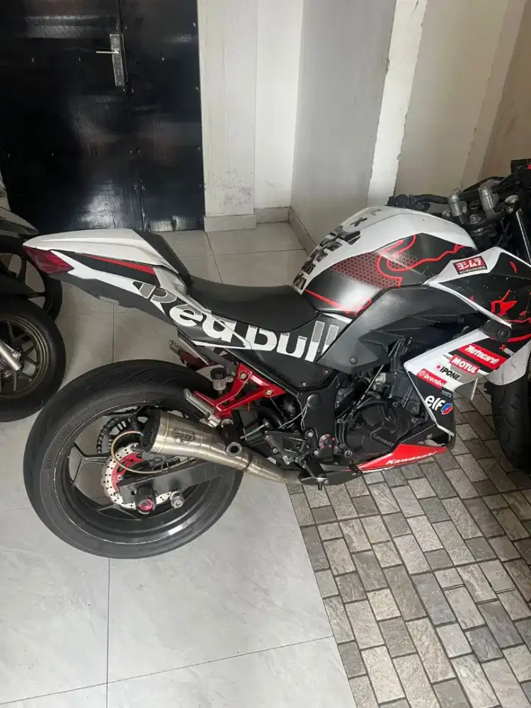 Kawasaki Z250 fi Plat G