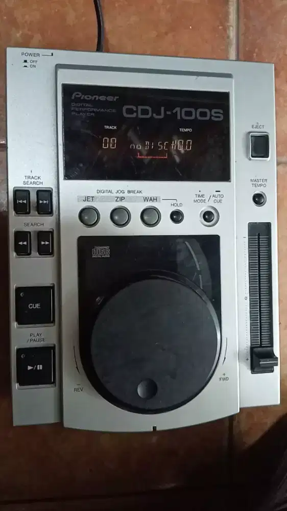 Alat DJ pioneer cdj 100s normal siap pakai