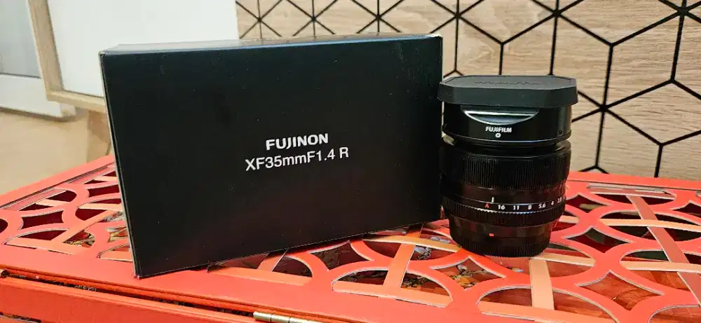 Fujifilm Fujinon XF 35/1.4R kondisi Mint 99% no fungi kamera mirrorles