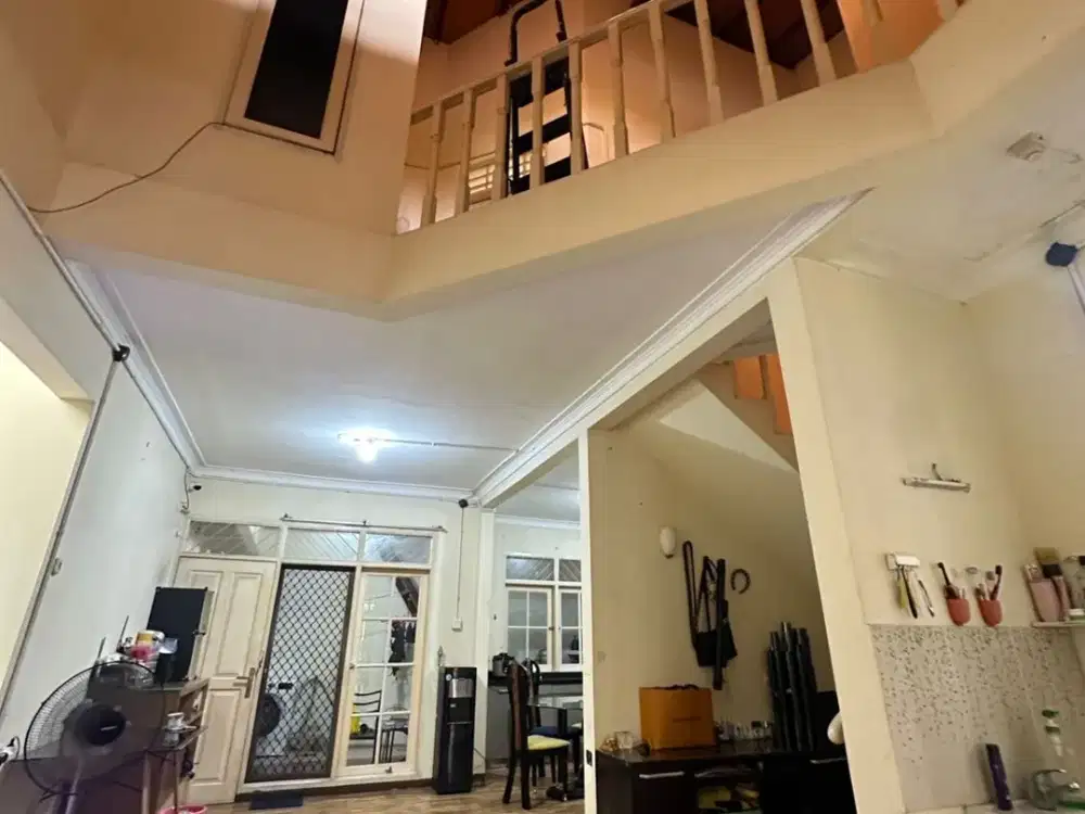 DIJUAL RUMAH DI PERMATA BUANA JAKARTA BARAT!