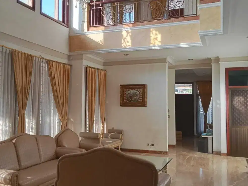 Jual rumah tengah kota, Jln Seruni