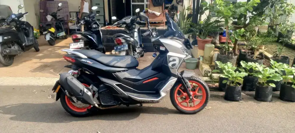 Jual Mahar Aprilia SR GT