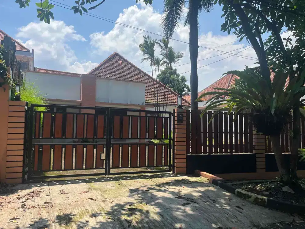 Rumah siap huni yang asri di Bogor Kota