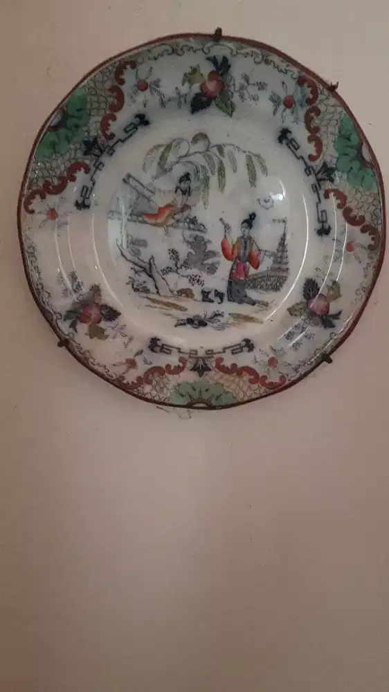 Piring antik Petrus Regout Maastricht Holland TIMOR 18 cm