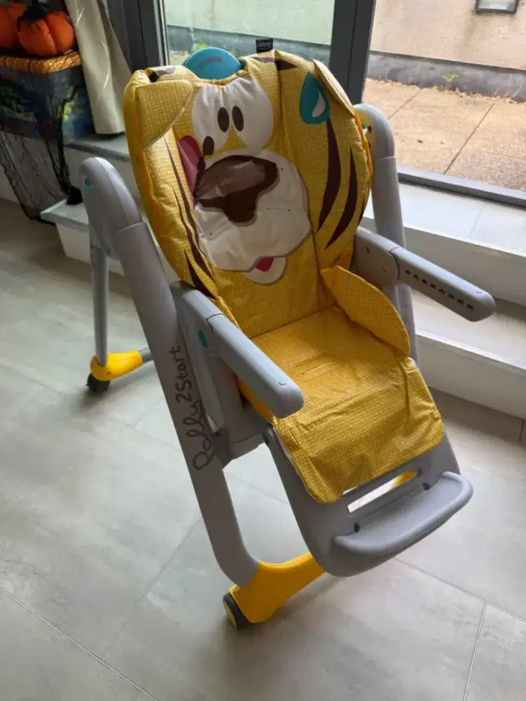 Kursi makan anak bayi chicco