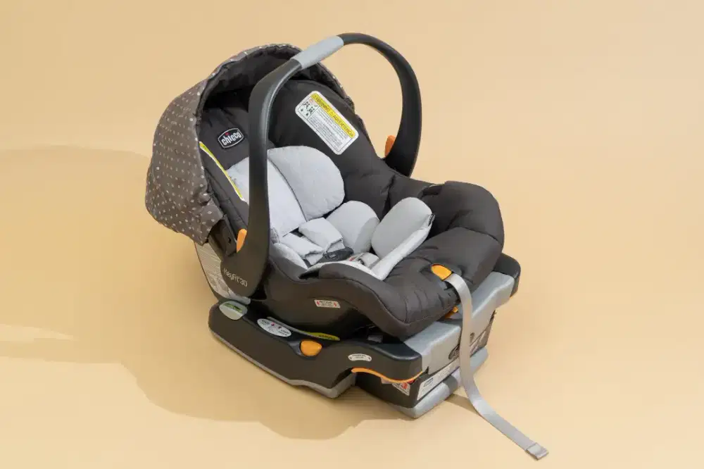 Car seat bayi chicco 360 isofix