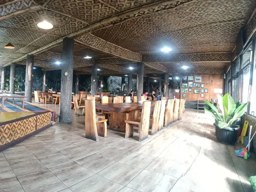 Jual CEPAT Restoran Lokasi STRATEGIS Parkir LUAS harga MURAH dekat Kawasan Wisata Lembang Bandung