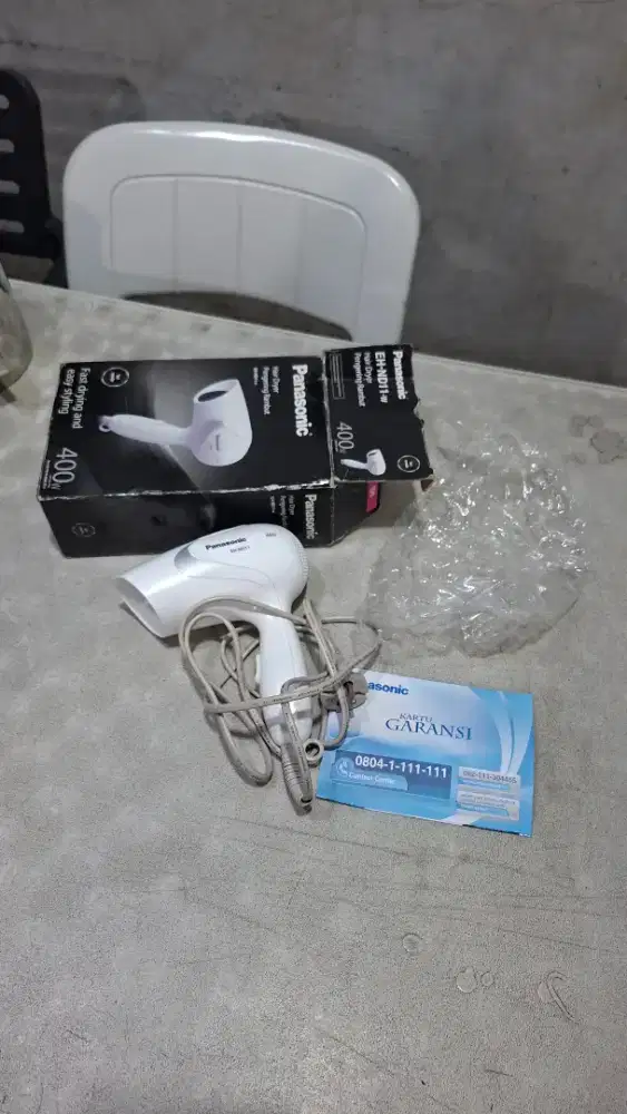 PANASONIC HAIR DRYER ND11w  PUTIH BEKAS