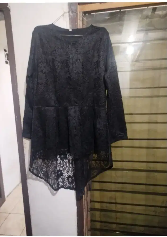 Kebaya Brukat Hitam