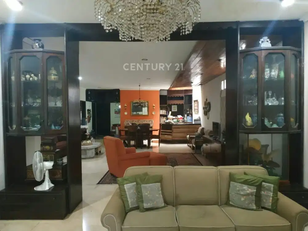 Rumah Dalam Komplek Siap Huni Lokasi Strategis Di Jaksel LH17071