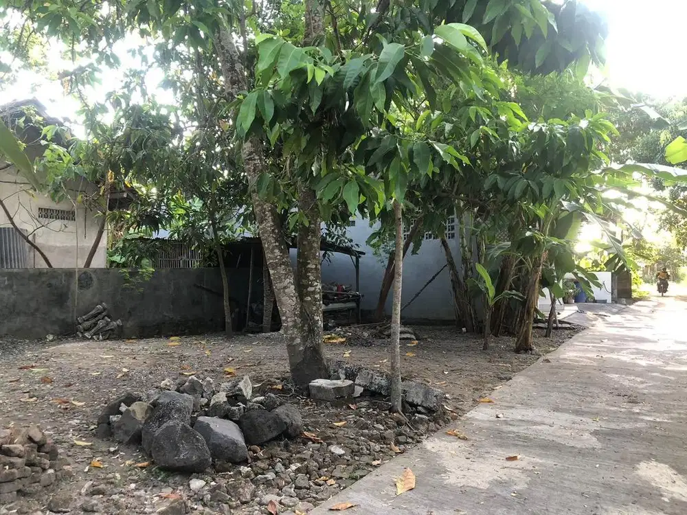 Tanah dekat Gereja Ganjuran