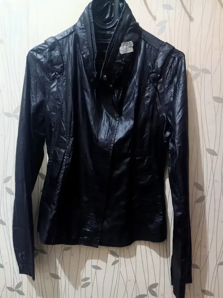 Preloved jaket parasut wanita bundling 2 50.000