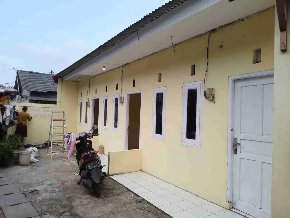 DI JUAL CEPAT KONTRAKAN 3 PINTU