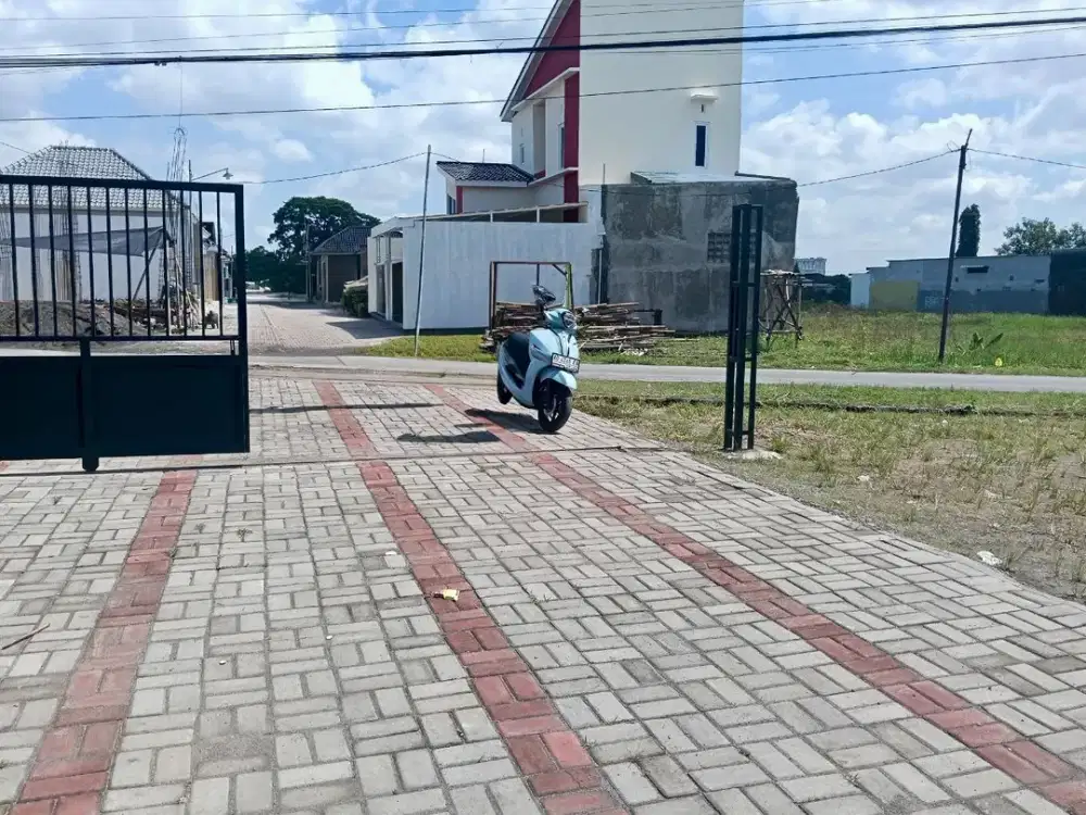Tanah strategis komplek cluster dekat luwes Gentan Solo