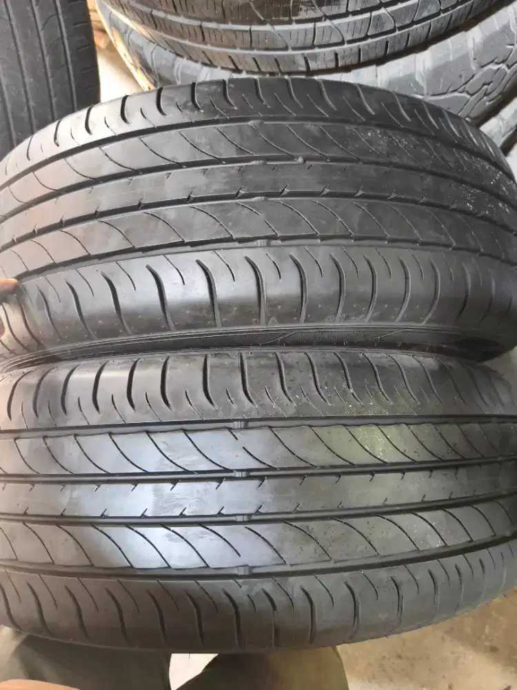 Dunlop sportmaxx 235 55 R20