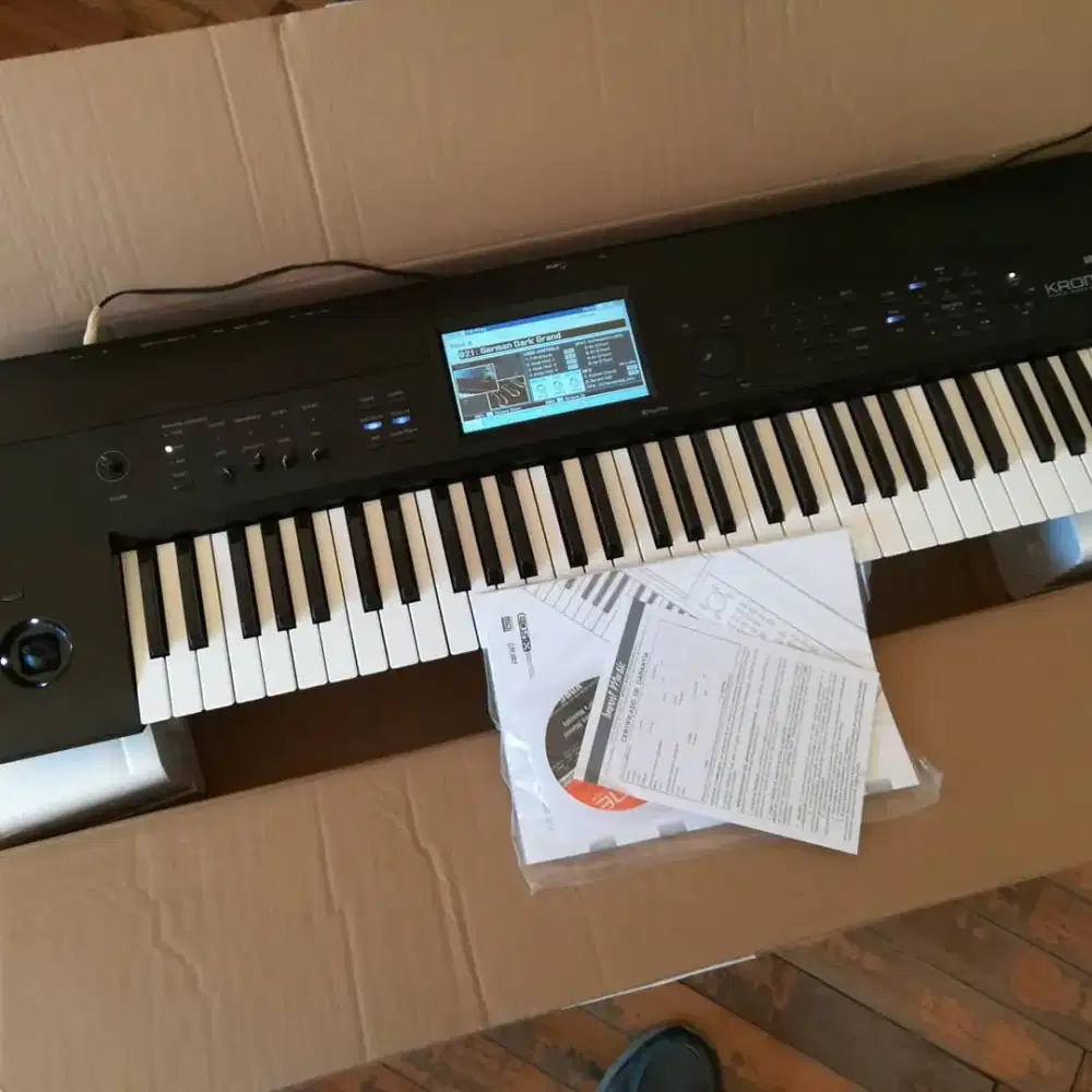 korg krome 61 perfect condition