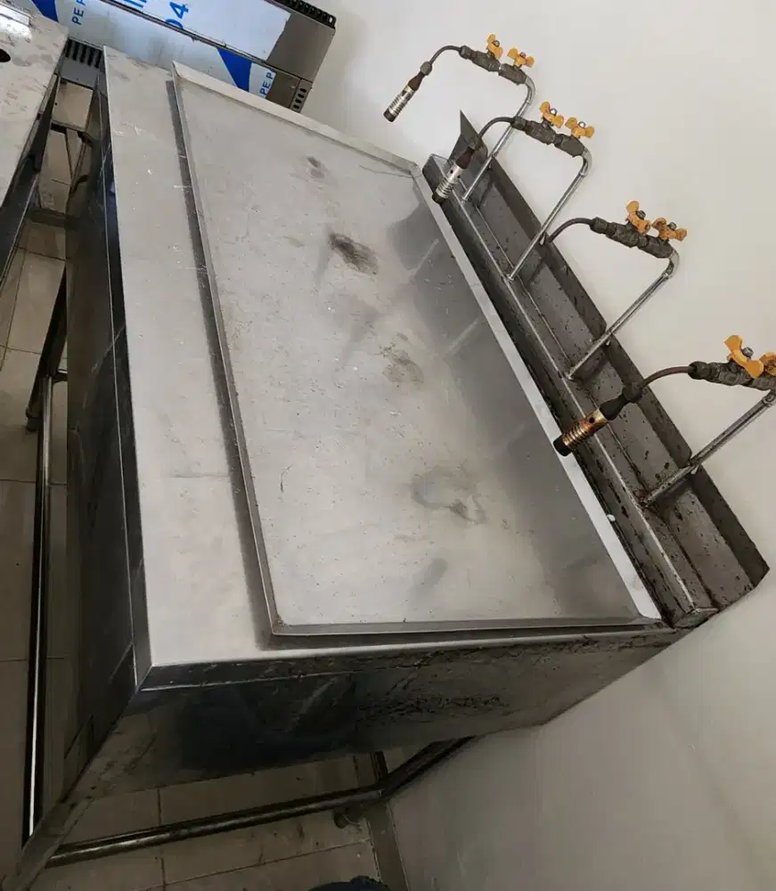 Meja torch, panggangan. Jual cepat