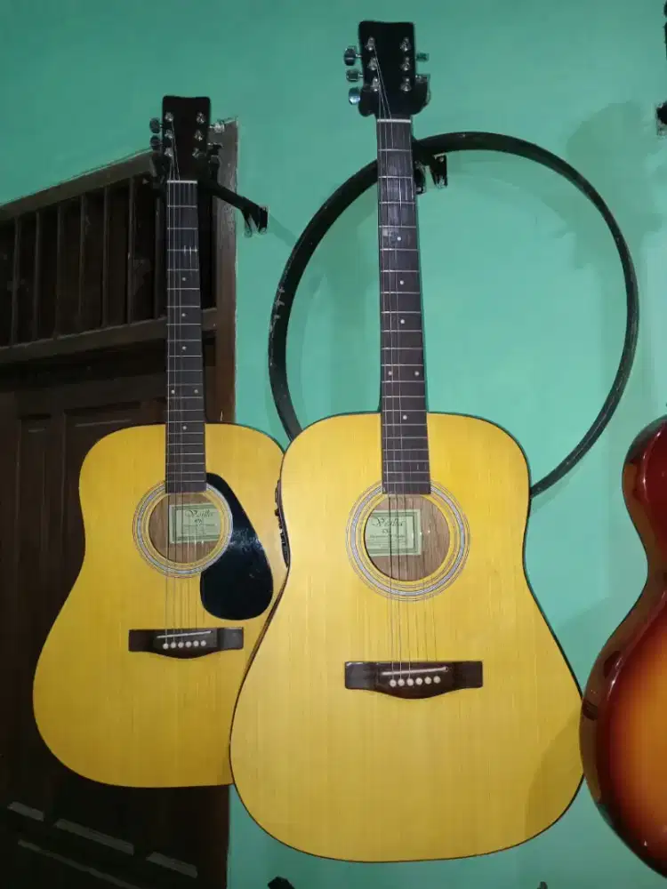 Gitar akustik elektrik voilla