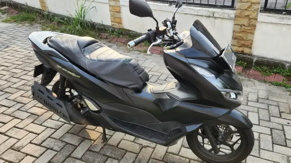 PCX 160 tahun 2022 Hitam