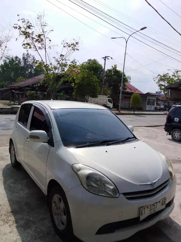 Dijual pemakaian pribadi daihatshu sirion 2008