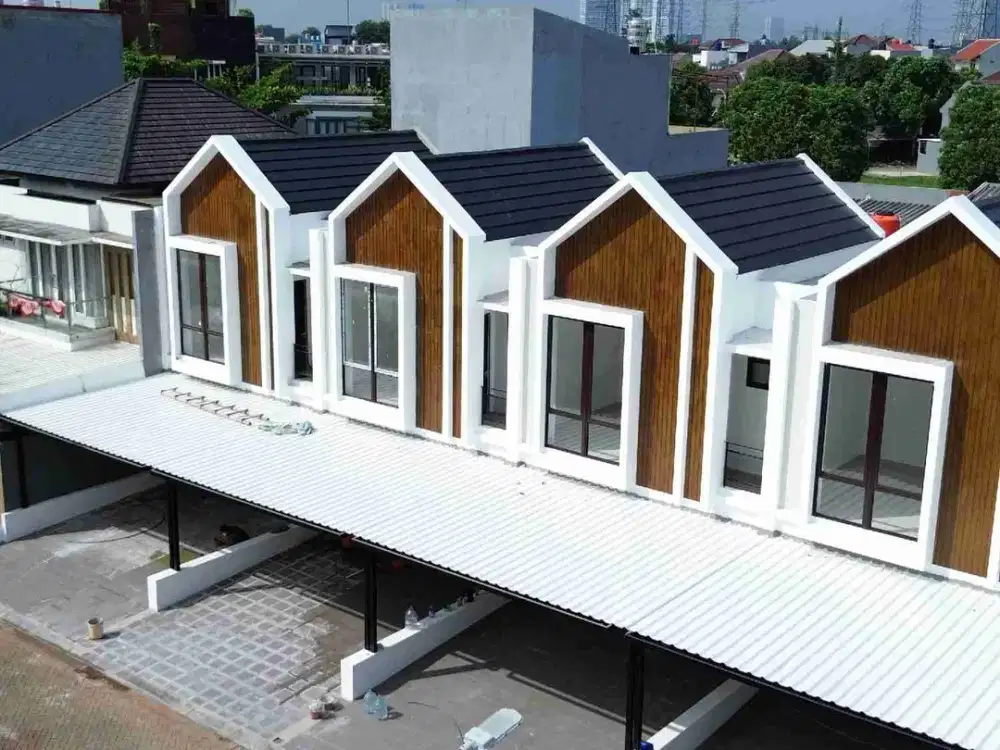 Rumah 2 lantai. brand new  lokasi metland Puri.
