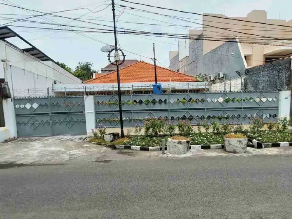 Disewakan Rumah Cocok Untuk Gudang , Kantor dan Usaha Lainnya di Argopuro , Sawahan, Surabaya