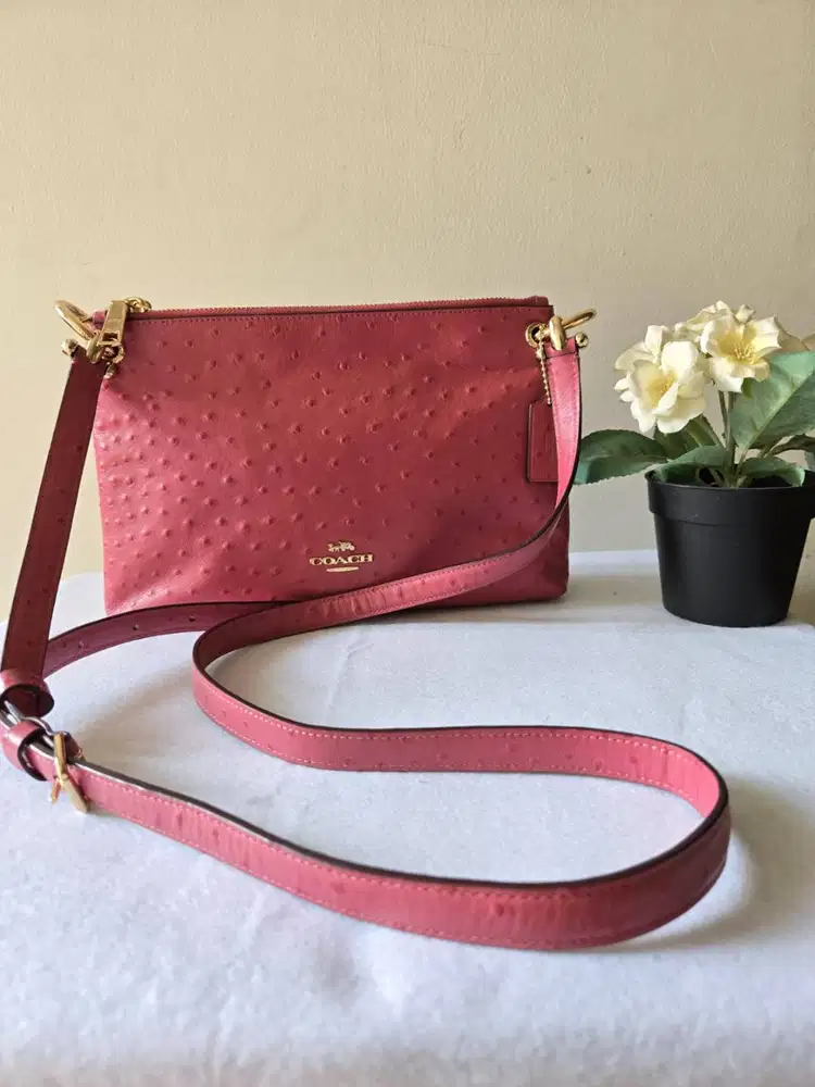 Tas Coach Crossbody Pink Ostrich Embossed – Original Preloved