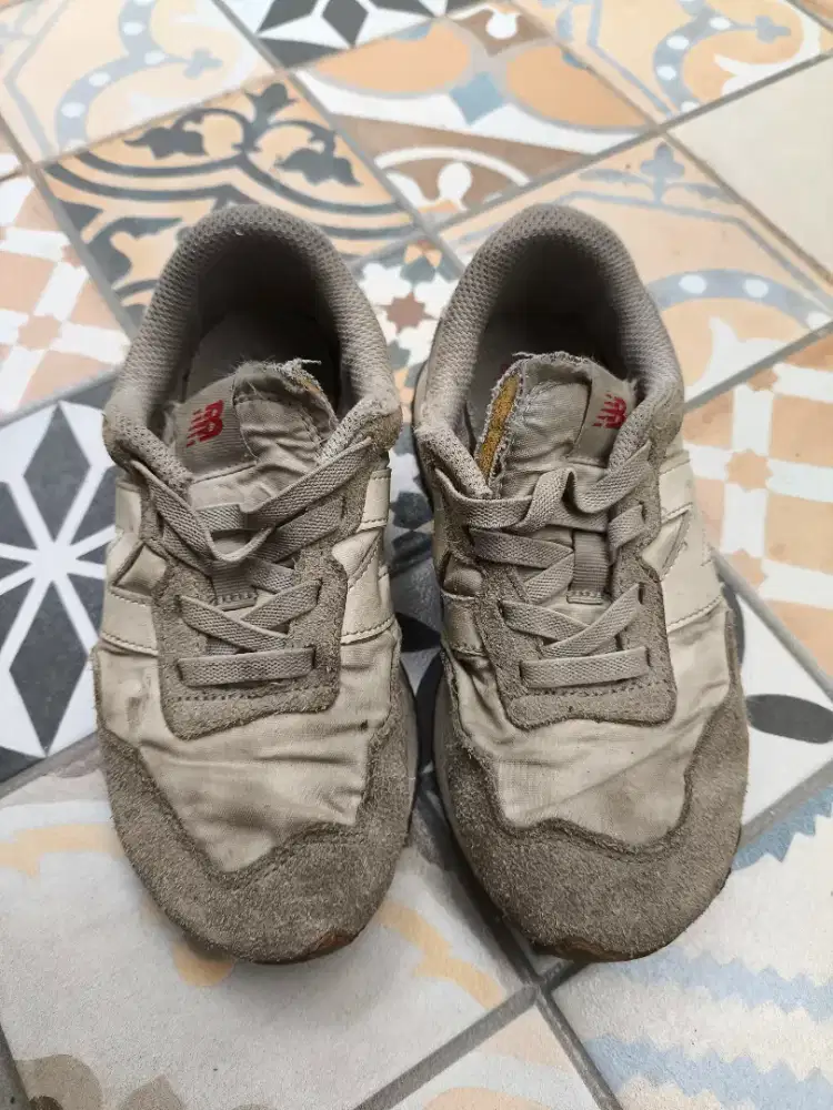Sepatu New Balance