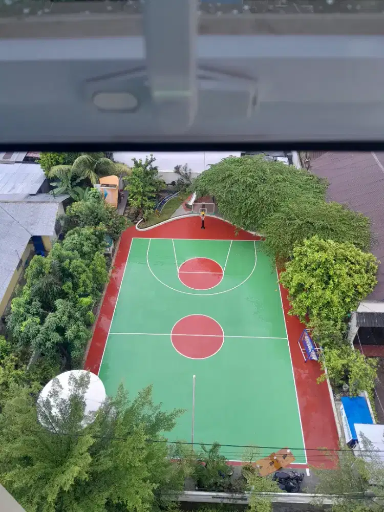 Tukang cat rapi dan bersih.