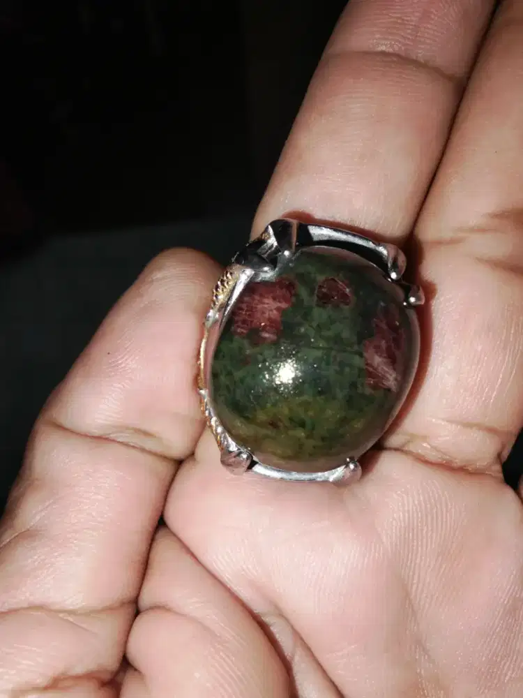 Natural Ruby Batu Tanzania