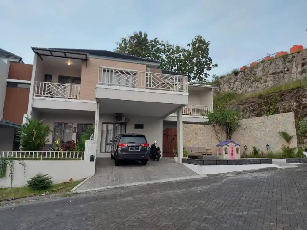 Dijual Rumah Mewah Lokasi Perumahan Pandanaran Hill Semarang