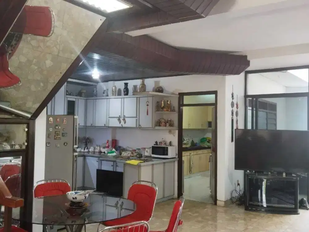 Rumah Sunrise Garden Area Boulevard Siap Nego jakarta Barat