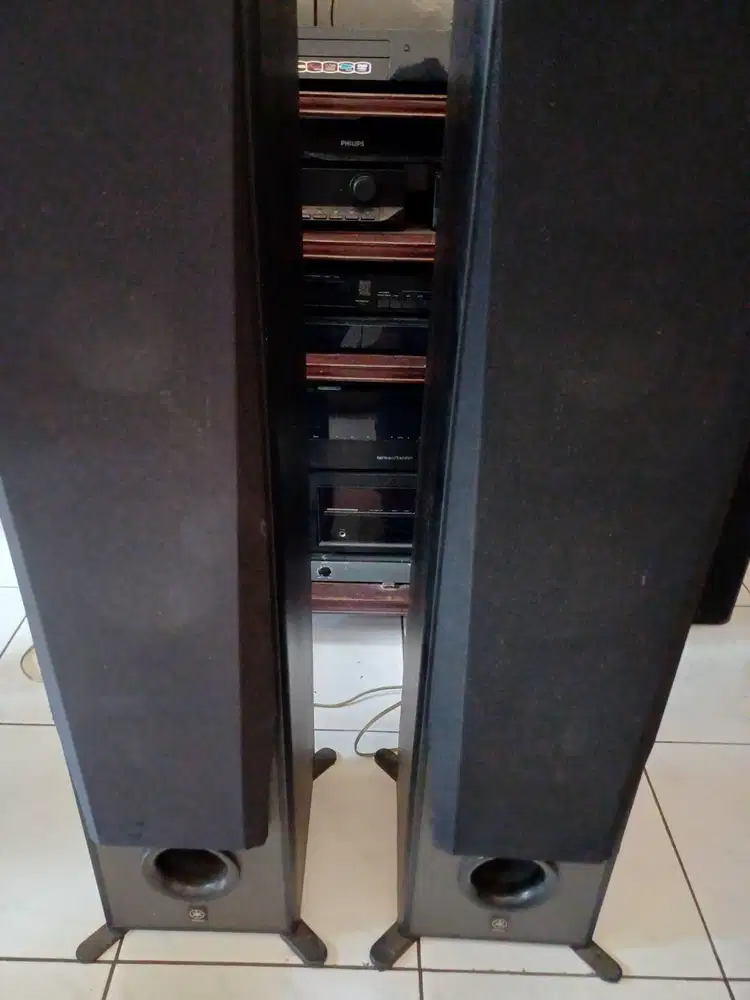 Sepasang Speaker  Floor Standing  Yamaha NS-7390