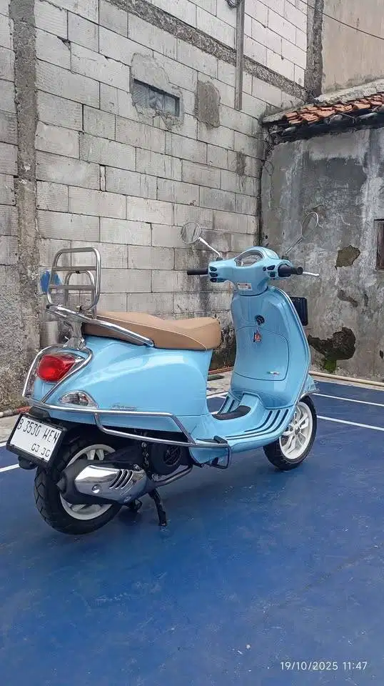 Vespa LX 125 IGET 2024 Low Km - Maulana Motor