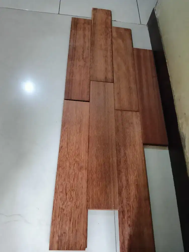 Jual flooring kayu Merbau ukuran 45/9/1,5 cm