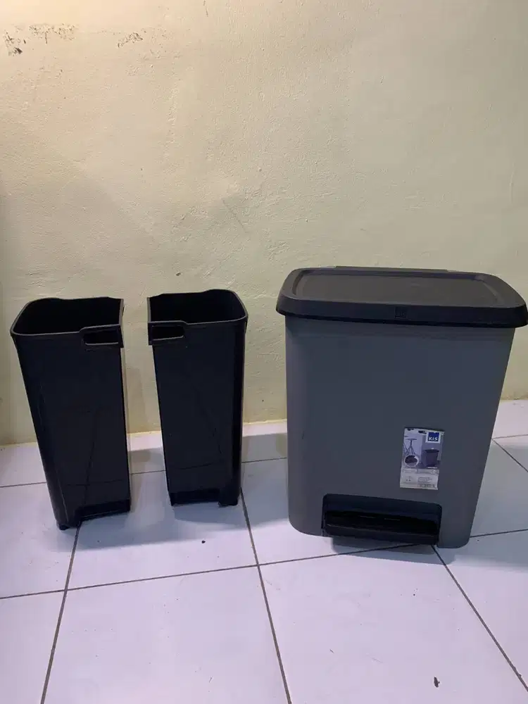 Tong Sampah 20+20L Dua Tempat