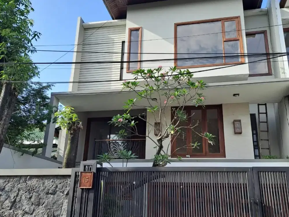 Rumah Baru minimalis , Bagus,  Strategis, Pool, Mewah di Pangkalan jati